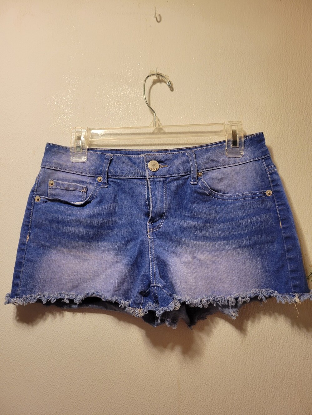 No Boundaries Blue Frayed Hem Denim Shorts